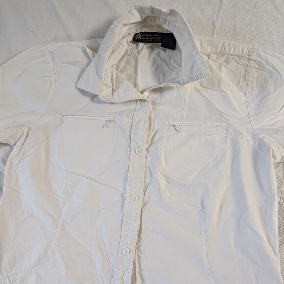 MISTY MOUNTAIN ACTIVEWEAR WOMEN'S SIZE LARGE WHITE SHORT SLEEVE BUTTON FRONT - Picture 3 of 16